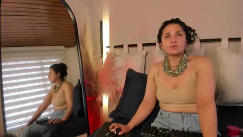 Dakota online show from February 9, 3:23 pm