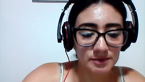 Dakottamonroe online show from April 30, 3:22 am