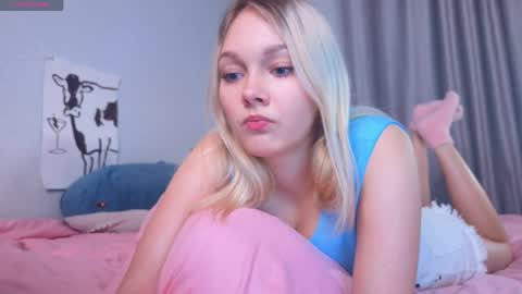 Call me Soffi online show from April 3, 4:25 pm