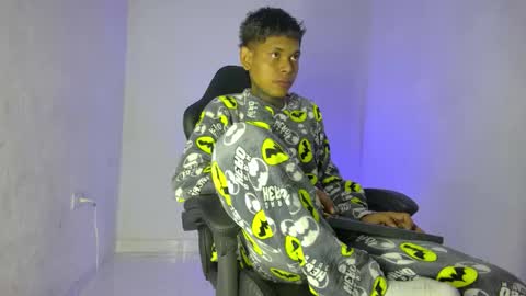 damar_felipe online show from November 27, 10:06 pm