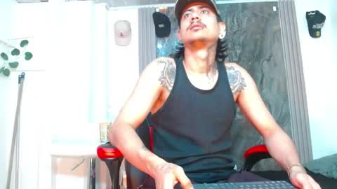damian_and_camerum online show from May 7, 3:35 am