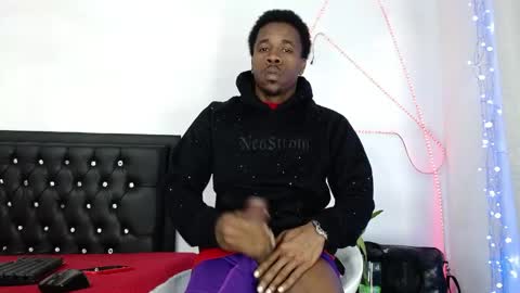 damian_hart_24cm online show from June 6, 11:05 am