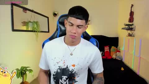 Damian online show from March 8, 3:21 am