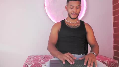 instagram damiannreed. online show from January 8, 7:34 pm