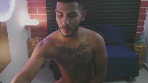 instagram damiannreed. online show from February 5, 11:06 pm