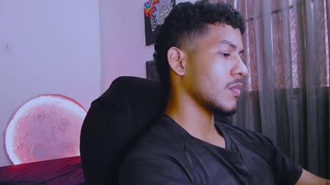 instagram damiannreed. online show from March 31, 5:02 pm