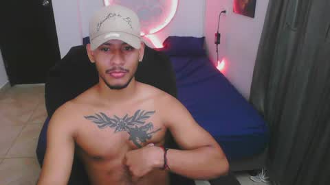 instagram damiannreed. online show from April 8, 11:52 pm