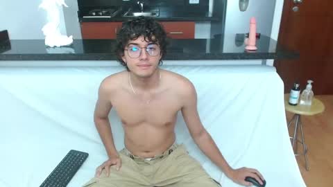 Damiano online show from December 31, 12:36 pm