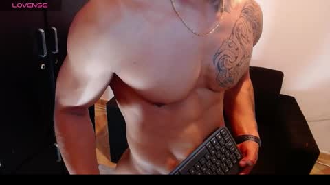 ---Taylor--- online show from March 7, 4:34 am