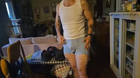 Snapshot of damien_mace chatting on October 19, 10:42 am damien_mace online show from October 19, 10:42 am