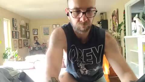 Snapshot of damien_mace chatting on February 7, 3:08 pm damien_mace online show from February 7, 3:08 pm