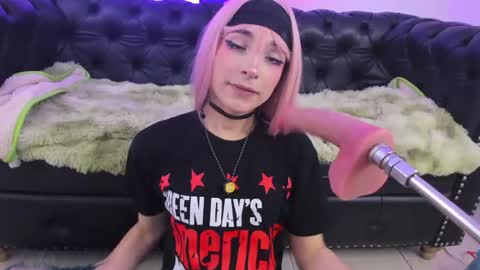 Damian online show from April 16, 1:22 pm