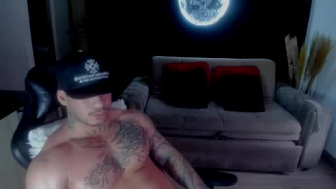 INSTAGRAM  DAMMIANMILLEROFICIAL online show from June 1, 10:00 pm
