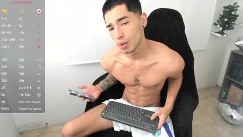 Damon online show from December 13, 8:36 pm