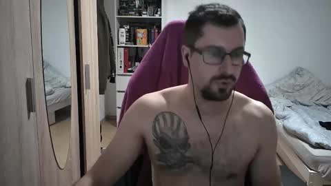 King Dan online show from October 21, 7:39 pm