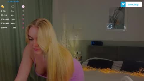 Dana online show from April 13, 6:34 pm