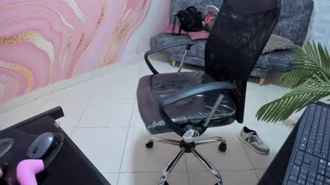 Danaa Rey online show from February 28, 5:48 pm