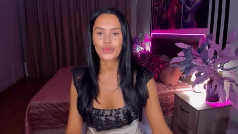 DanaMiers online show from November 18, 3:53 am