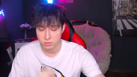 Danee Williams online show from April 4, 11:06 am