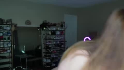 Lexi  online show from February 19, 7:05 pm