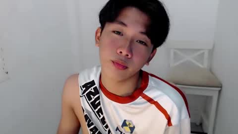   online show from December 4, 11:35 am