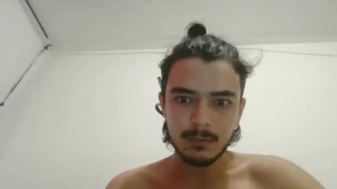 Snapshot of dani_42017 chatting on February 7, 11:45 am dani_42017 online show from February 7, 11:45 am