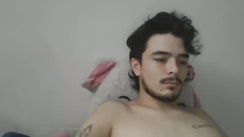 Snapshot of dani_42017 chatting on February 6, 11:42 am dani_42017 online show from February 6, 11:42 am