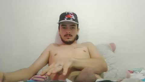 Snapshot of dani_42017 chatting on February 19, 1:06 pm dani_42017 online show from February 19, 1:06 pm