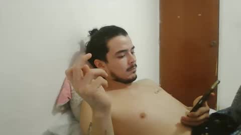 Snapshot of dani_42017 chatting on February 3, 12:25 pm dani_42017 online show from February 3, 12:25 pm