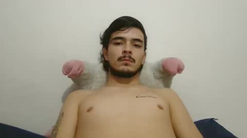 Snapshot of dani_42017 chatting on February 15, 11:50 am dani_42017 online show from February 15, 11:50 am