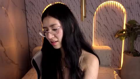 dani_tf online show from March 3, 1:29 pm