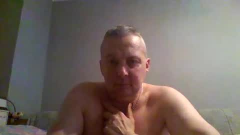 Snapshot of daniel0028 chatting on November 1, 12:44 am dan online show from November 1, 12:44 am