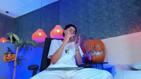 Daniel  online show from October 19, 6:45 pm