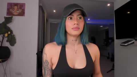 Snapshot of daniela_arenas chatting on March 1, 1:21 am daniela_arenas online show from March 1, 1:21 am