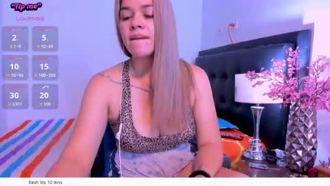 daniela online show from March 19, 3:06 pm