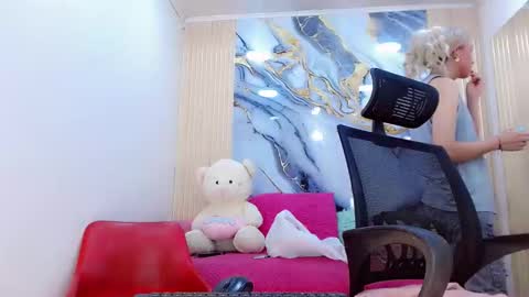 daniela_pink_ online show from February 20, 8:55 pm