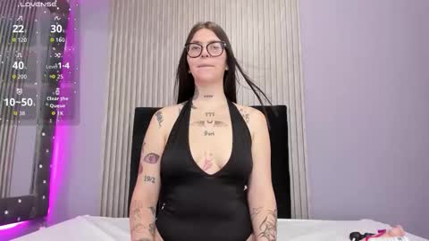 daniella online show from October 20, 8:36 pm