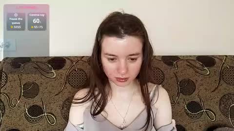 Mia online show from February 18, 8:14 am