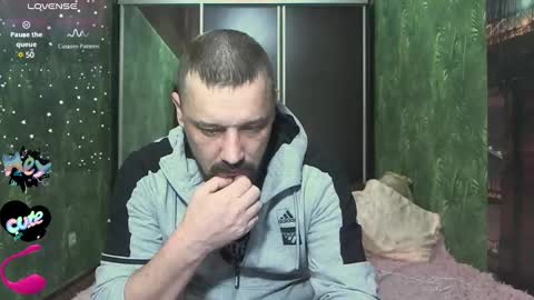 Snapshot of danielocool chatting on December 14, 7:36 pm DanieloCool online show from December 14, 7:36 pm