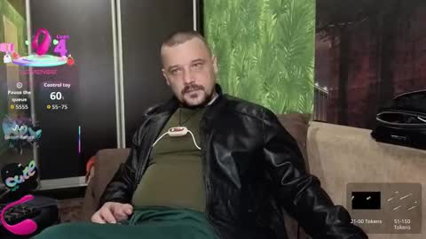 Snapshot of danielocool chatting on September 23, 7:35 am DanieloCool online show from September 23, 7:35 am