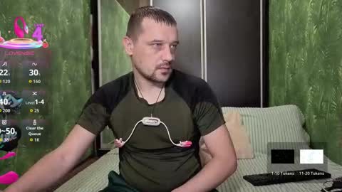 Snapshot of danielocool chatting on October 30, 7:09 am DanieloCool online show from October 30, 7:09 am