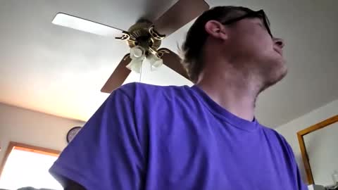 Daniel    y. online show from March 30, 7:14 pm