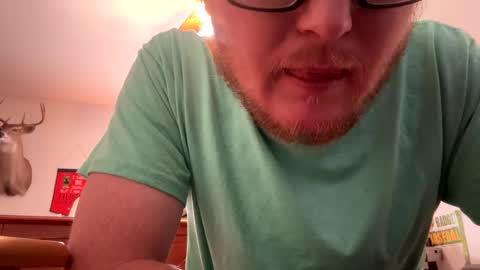 Snapshot of danielp_mod_cb chatting on December 2, 8:06 pm Daniel    y. online show from December 2, 8:06 pm