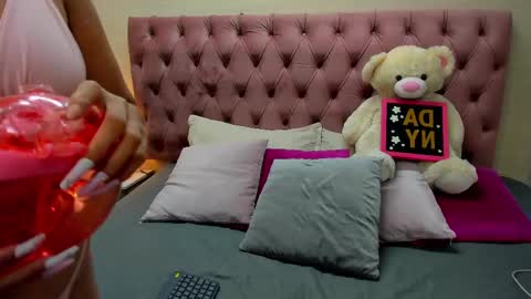 Snapshot of daniibelluci chatting on September 17, 3:32 am DaniiBelluci online show from September 17, 3:32 am