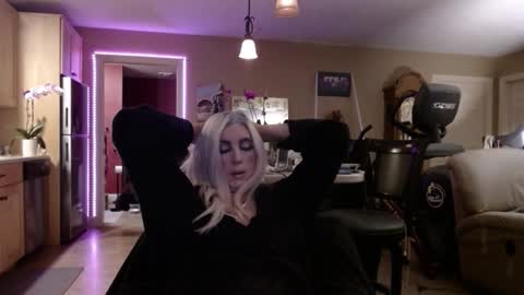 DanikaWhite69 online show from November 19, 11:09 am