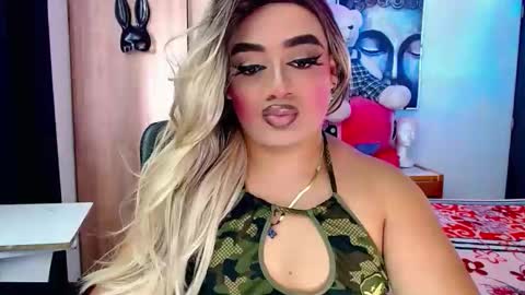 danipein online show from October 6, 1:40 pm