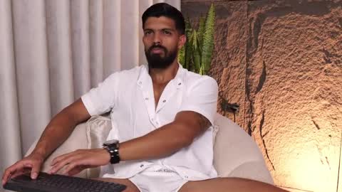 Dann saenz online show from April 2, 7:21 pm