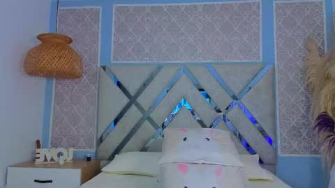 danna_peters online show from April 17, 10:01 pm