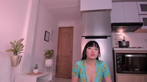 Snapshot of dannahyde chatting on February 23, 5:29 pm Insta DannaBlueX online show from February 23, 5:29 pm