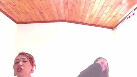 dannamomcerratt online show from February 13, 9:51 pm